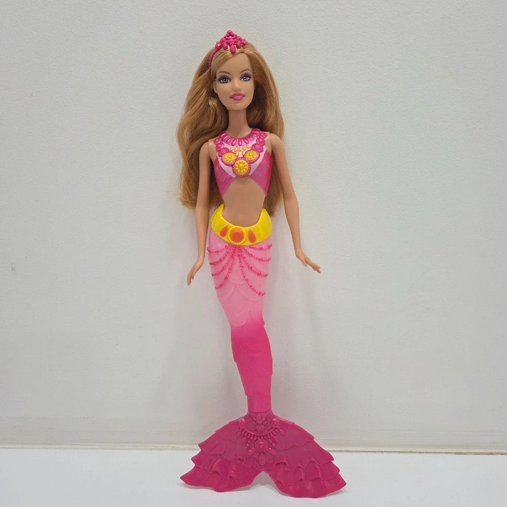 Barbie A Mermaid Tale 2 South America Ambassador Color Change Mirabella Doll